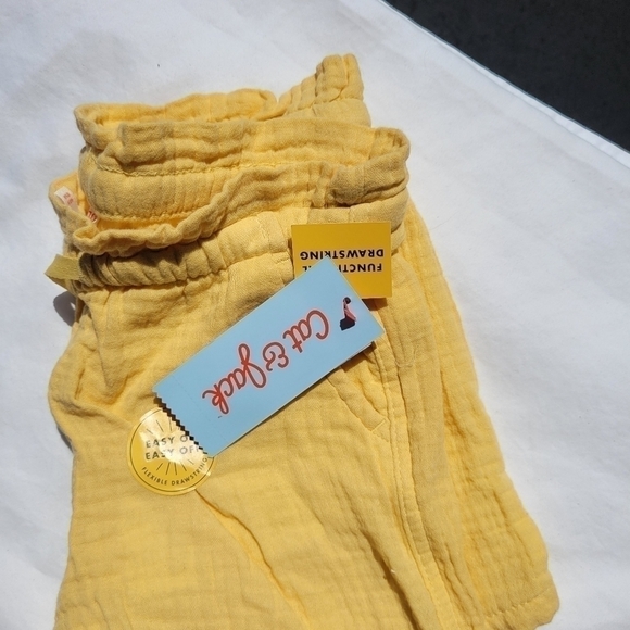 CAT & Jack Yellow Pull-on Shorts Size  S (6/6X) - Picture 5 of 5